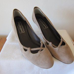 SAKS FIFTH AVENUE grey suede pumps - size 9.5 B - Made in Italy